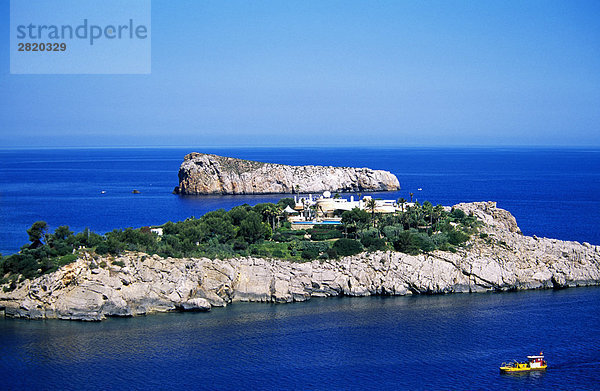 Gebäude an der K??ste  Sant Miguel  Ibiza  Balearen Inseln  Spanien