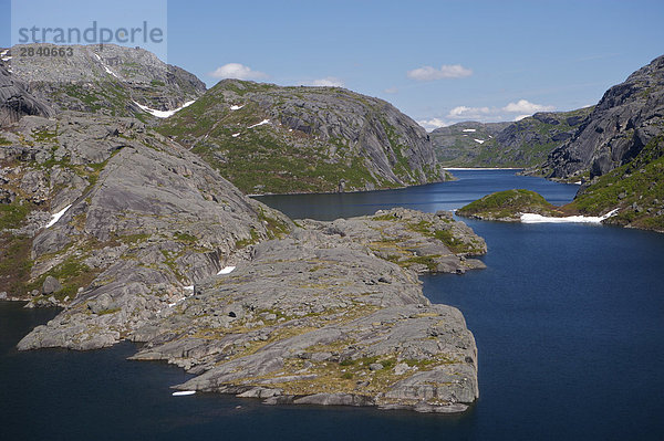 Luftbild von einem See in den Mealy-Bergen im südlichen Labrador  Neufundland & Labrador  Kanada.