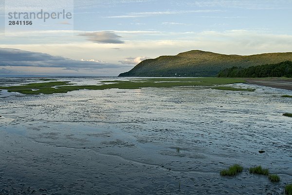 Mündung  wo der Gouffre Fluss mündet in den Sankt-Lorenz-Strom  Baie-Saint-Paul  Quebec  Kanada schließlich.