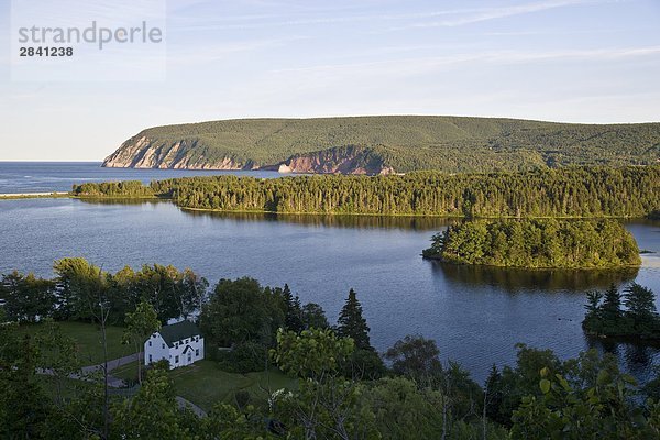 See Ansicht Trinkwasser Wasser Bucht Kanada Cape Breton Island Nova Scotia Neuschottland