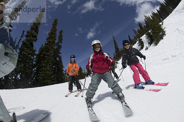 Familie Ski zusammen  Whistler Mountain  British Columbia  Kanada.