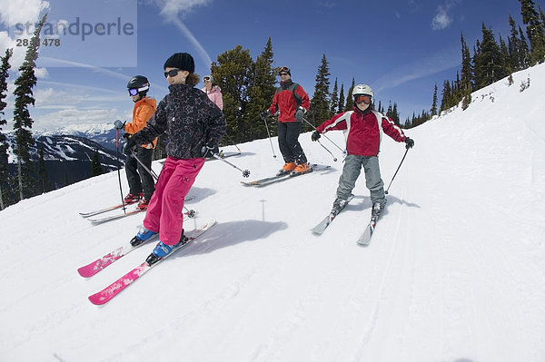 Familie Ski zusammen  Whistler Mountain  British Columbia  Kanada.