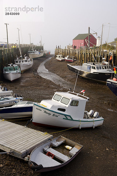Korridor Korridore Flur Flure Hafen Boot Kai binden Bay of Fundy Kanada Nova Scotia Neuschottland