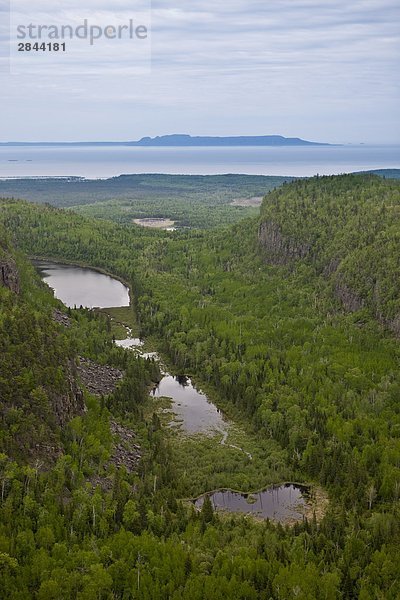 Luftbild der Schlucht  Sleeping Giant Provincial Park  Thunder Bay Lake Superior  Ontario  Kanada