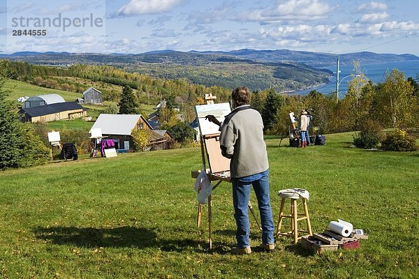 Malerei Workshop organisiert von Maler Juan Cristobal und bei denen die Teilnehmer verschiedene Szenen in Charlevoix  Québec  Kanada zeigen