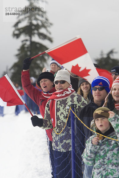 Menschen Sie beobachten Winter Sport-Event  Whistler  British Columbia  Kanada