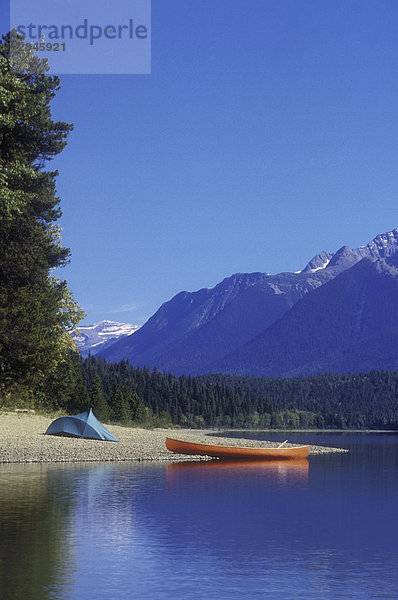 Kanu camping auf Bowron Lakes  British Columbia  Kanada.