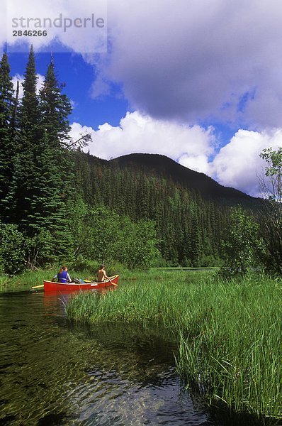 Kanuland Bowron Lakes Provincial Park  British Columbia  Kanada.