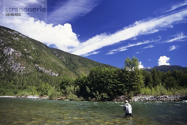 fliegenfischend Scenic  Dean River  British Columbia  Kanada.