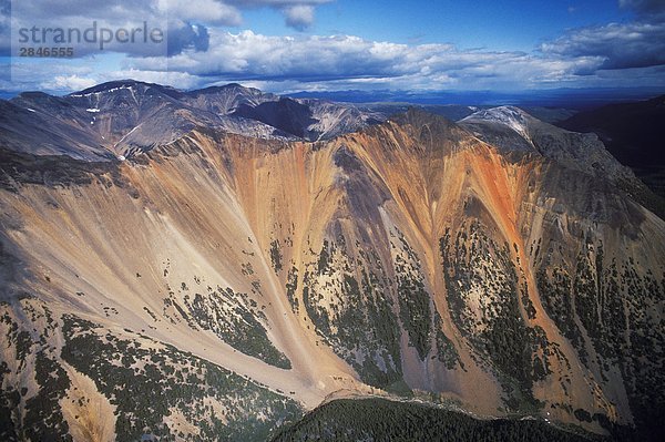 Aerial Rainbow-Reihe Tweedsmuir Park  British Columbia  Kanada.