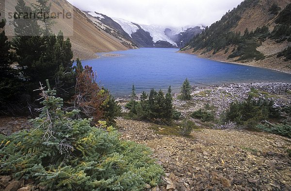Elton See  am Oberlauf des Stein  ist bekannt für seine spektakulären Turqoise Farbe  British Columbia  Kanada.