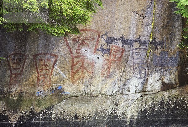Historische Kingcome Inlet und Piktogramm  British Columbia  Kanada.