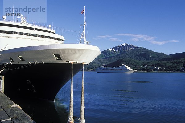 Vereinigte Staaten von Amerika USA führen Hafen Seil Tau Strick Dock Schiff Kreuzfahrtschiff Alaska Juneau