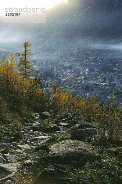 Hügel mit Blick auf Chamonix