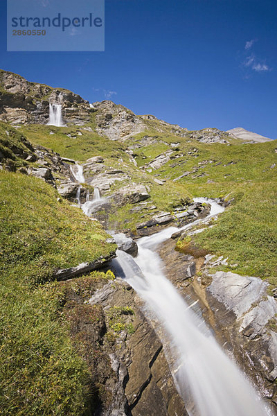 Österreich  Großglockner  Berglandschaft  Wasserfall