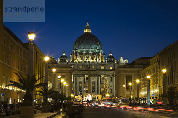Italy  Rome  St. Peter's Basilica at night