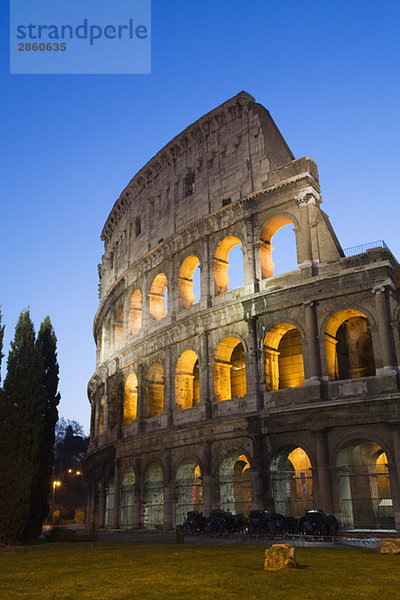 Italy  Rome  Colosseum at night