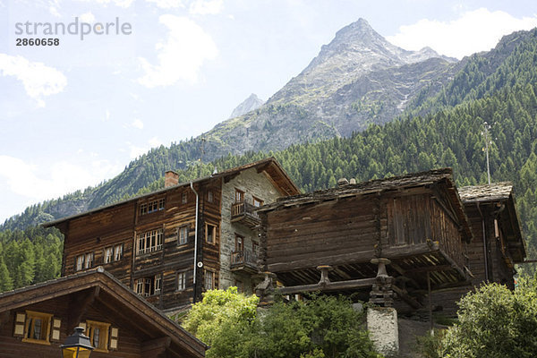 Schweiz  Walliser Alpen  Val d'Herens  Les Hauderes  Blockhütten