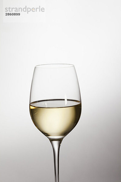 Glas Weißwein  Nahaufnahme