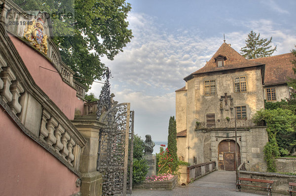 Deutschland  Baden-Württemberg  Schloss mit Droste-Denkmal