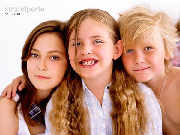 Portrait von drei skandinavischen Kinder Schweden.