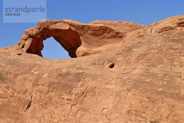 Arch Rock  Valley of Fire State Park  Nevada  USA