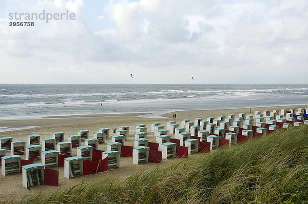Strandkörbe und Dünen  Katwijk aan Zee  Südholland  Holland  Niederlande