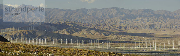 Vereinigte Staaten von Amerika USA Panorama Energie energiegeladen Amerika Industrie Landschaft Windenergie Verbindung Kalifornien Generator Palm Springs