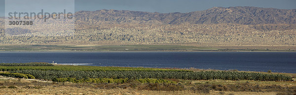 Vereinigte Staaten von Amerika USA Panorama Landschaftlich schön landschaftlich reizvoll Berg Landschaft See Kalifornien Saltonsee