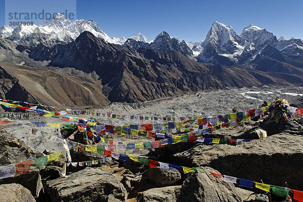 10855492  Gokyo Ri  Mount Everest  Nuptse