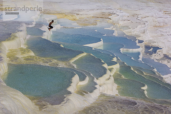 Wasser Mensch Menschen baden Ereignis Heiße Quelle Natur Veranda UNESCO-Welterbe Kalkstein Pamukkale Türkei