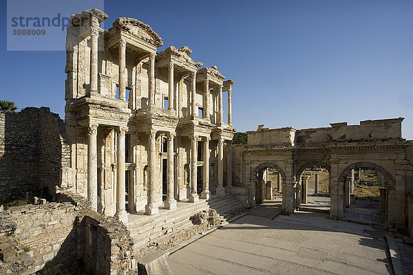 10856093  Türkei  Juni 2008  Ephesus Stadt  ancient