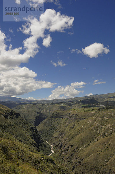 10856721  Ecuador  Vulkan Cayambe  Anden Mountain