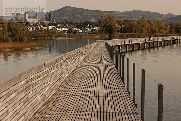 Fußgängerbrücke Herbst Holzbrücke Schweiz
