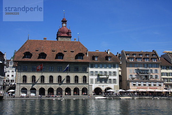 Schweiz  Stadt  Stadt Luzern  Reuss  Rathaus