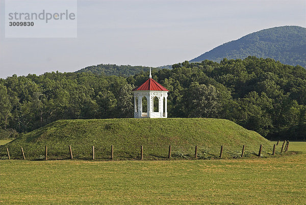 Grabhügel der Cherokee-Indianer  Georgia  USA