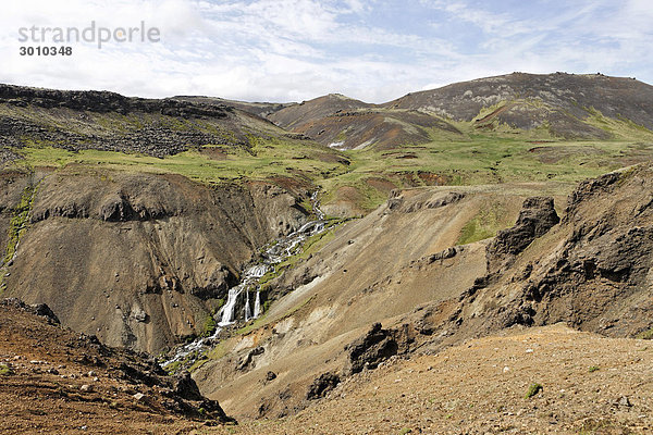 Wasserfall in der Schlucht der Reykjadals·  Hverager_i  Island
