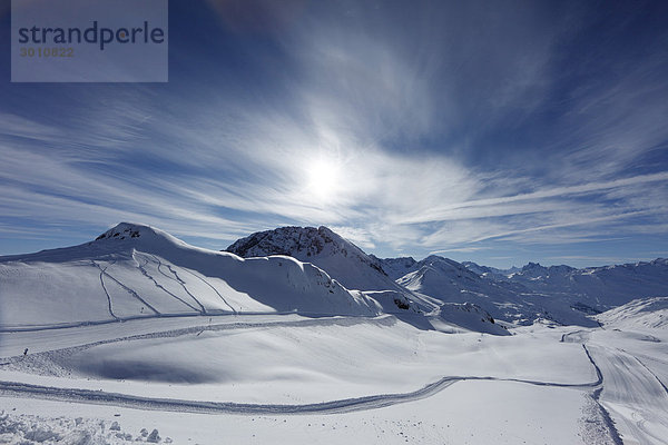 Skigebiet Lech am Rüfikopf  hinten Rüfispitze  Lechtaler Alpen  Vorarlberg  Österreich