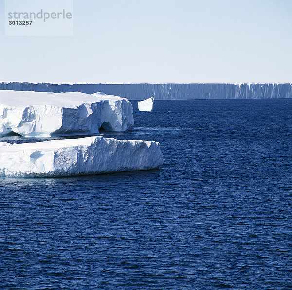 Der Antarktis Eisberg.