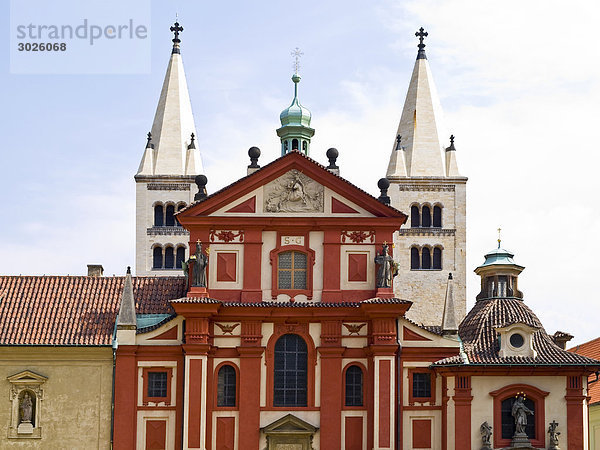 Romanische Kirche in Prag  Tschechische Republik