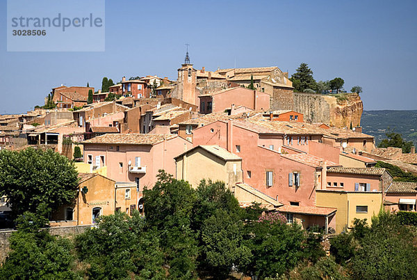 Frankreich  Provence  Roussillon  Blick über das Dorf
