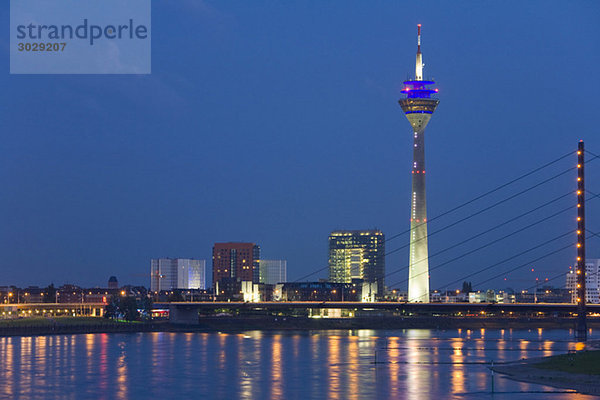 Germany  North-Rhine-Westphalia  Dusseldorf  city skyline  view across Rhine