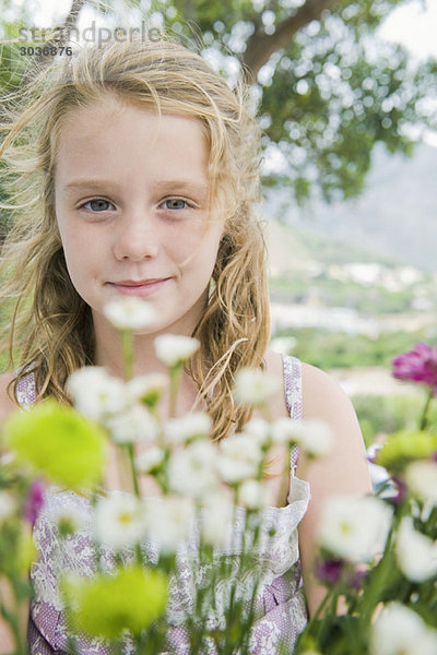 Portrait eines Mädchens mit Blumen