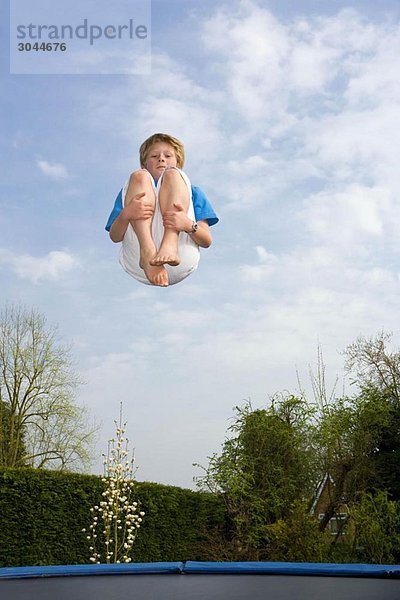 Spielen auf dem Trampolin