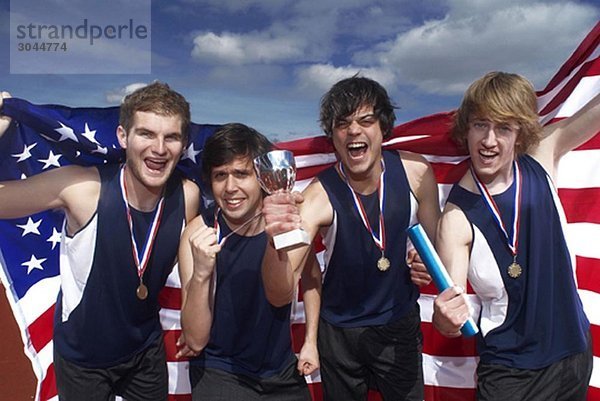 Staffel mit Fahne und Medaille