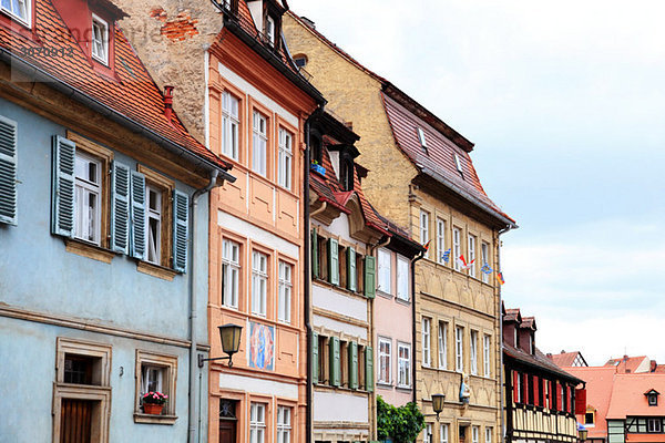 Reihe traditioneller deutscher Gebäude