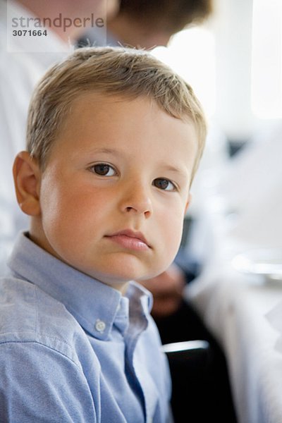 Portrait eines skandinavischen jungen Schweden.