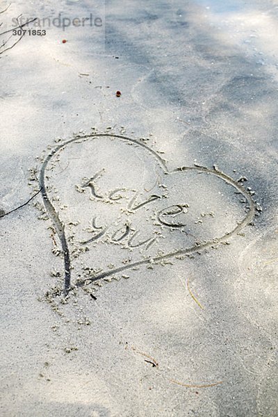Ein Herz in der Sand Malaysia.