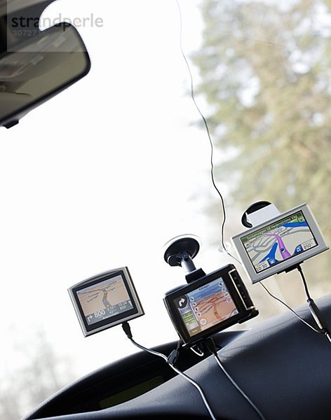 Drei GPS-Empfänger in einem Auto Ingaro Schweden