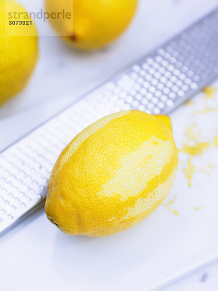 Zitronen von einer Raffel Schweden.